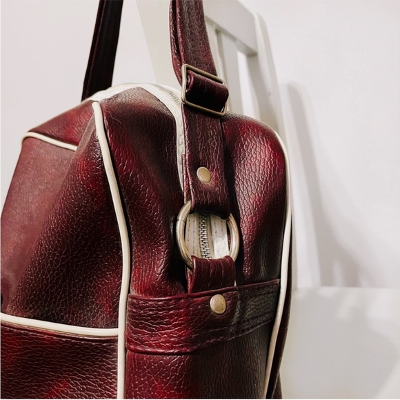 VINTAGE | Burgundy Duffel Faux Leather Travel Bowling Bag - Picture 7 of 9